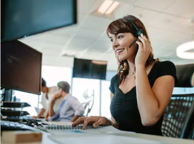 customer-service-lady-on-phone